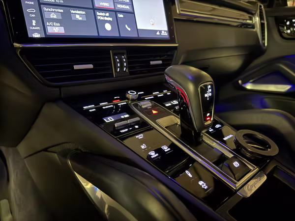 PORSCHE CAYENNE TURBO S E-HYBRID 2020
