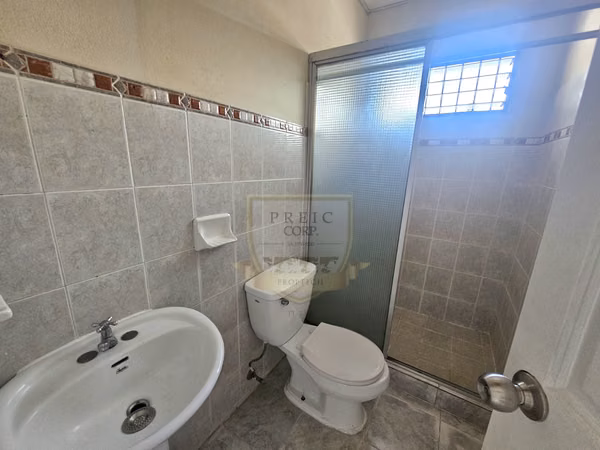 HOUSE FOR RENT 3 BEDROOMS WITH PATIO