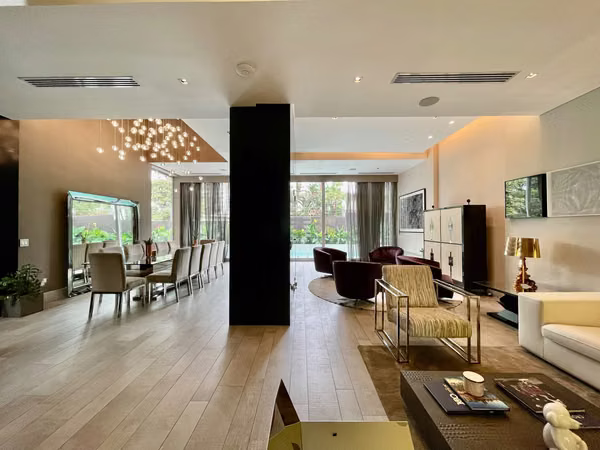 Contemporary Design Home in Coco del Mar | Private Pool, Sauna, Wine Cellar &amp; Home Theater | 780 m²