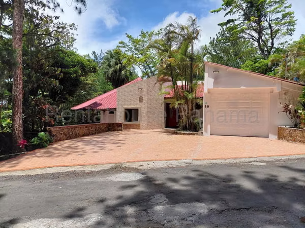 VENDO LA CASA DE ENSUEÑO QUE SIEMPRE HAS BUSCADO EN CERRO AZUL 26CDY7194