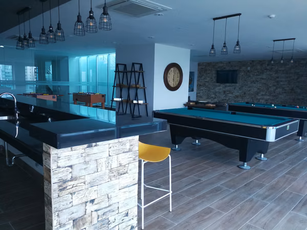 Extensive Apartment Rental in Exclusive Ph Elite 500, Two Seas