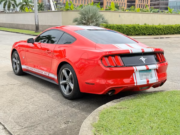 Ford Mustang 2015 a solo $15,500 Negociable