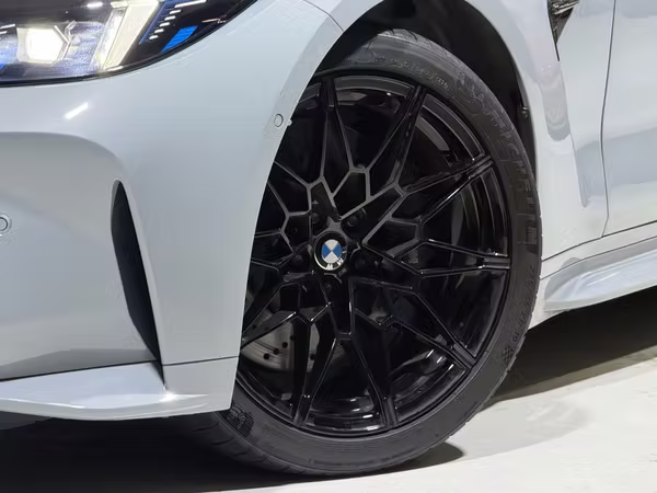 BMW M4 COMPETITION 2025