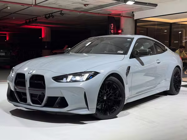 BMW M4 COMPETITION 2025