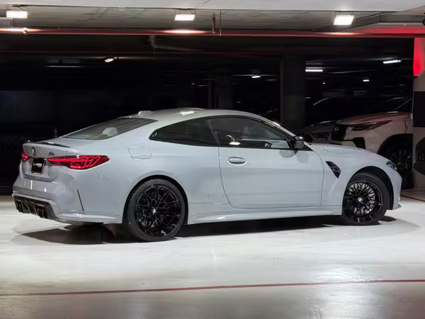 BMW M4 COMPETITION 2025