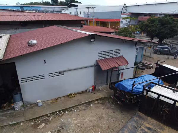 Se Vende Terreno Industrial o Comercial en Tumba Muerto
