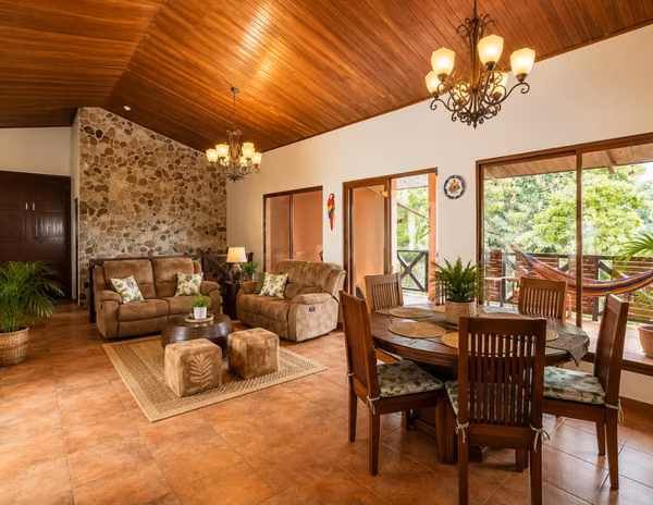 HOUSE FOR SALE IN ALTOS DEL MARIA WITH POOL 1600M2 5 BEDROOMS