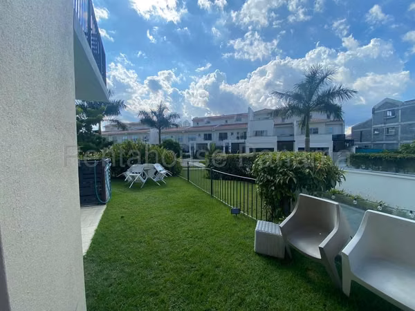 Apartment for Sale in Santa Maria J766GRR