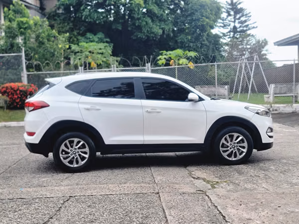 HYUNDAI TUCSON SEMI FULL 2017