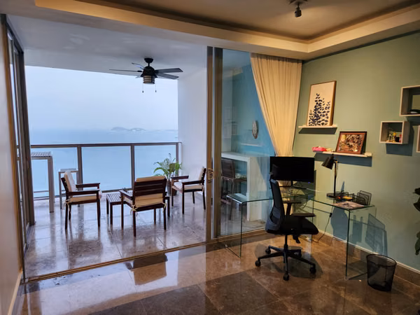Apartment for short rent at Arts and Yoo Panama.