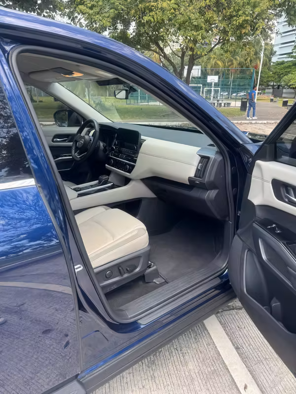 ¡Se Vende Nissan Pathfinder SL 4WD 2024!