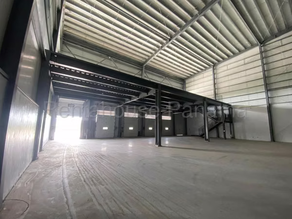 ALQUilo Galera in Ancon 2200m2