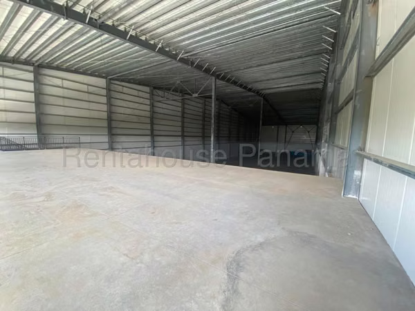 ALQUilo Galera in Ancon 2200m2