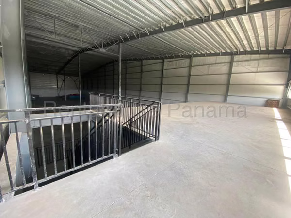 ALQUilo Galera in Ancon 2200m2