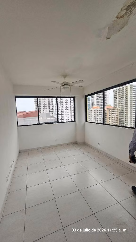 PH ROYAL CENTER EN MARBELLA APARTAMENTO 70 M2