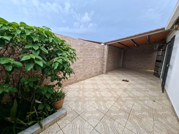265937. House for sale in Arboledas, Las Magnolias. 3 bedrooms, 1 bathroom