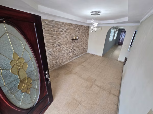 House for rent in Chanis