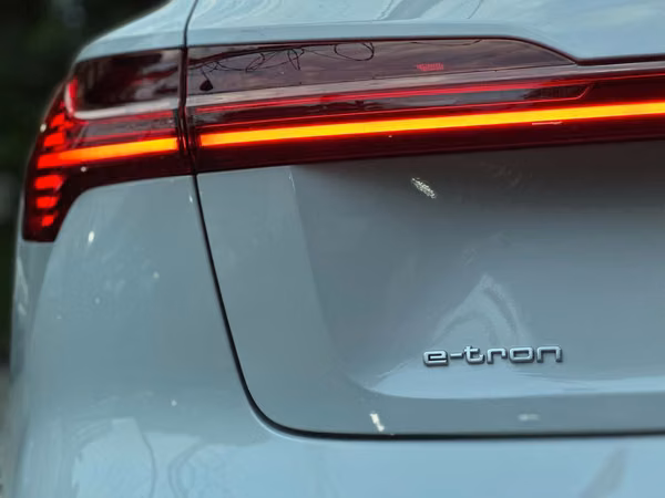 AUDI E-TRON 2020