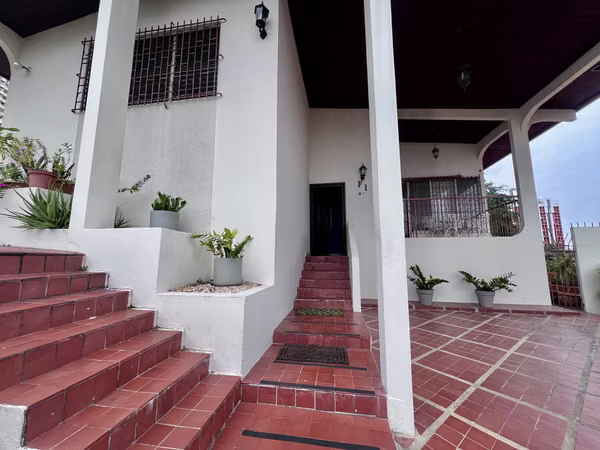House  for Sale  PH  Hato Pintado (Pueblo Nuevo)