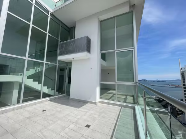 Apartment in Avenida Balboa · 3 Rooms · Costanera Mare