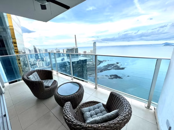 ALQUILO EXCLUSIVO APARTAMENTO VISTA AL MAR