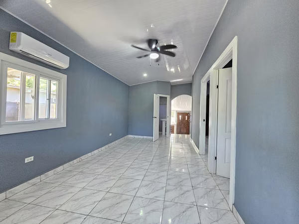 Renovated 2-Bedroom Home in Downtown Pedasí