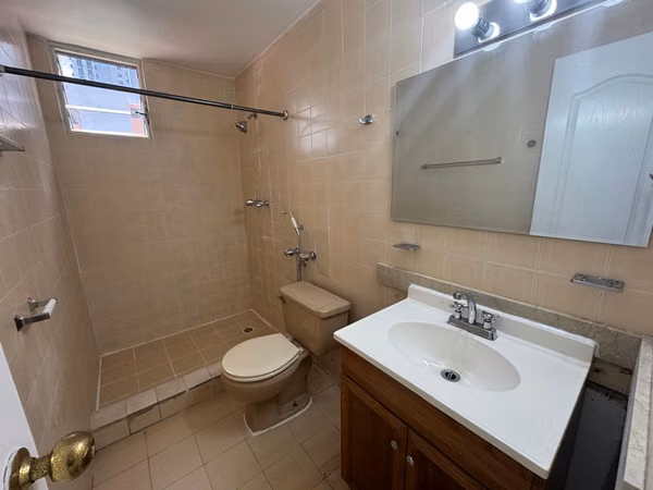 APARTMENT FOR RENT EL CANGREJO PH HILTON PARK MLD