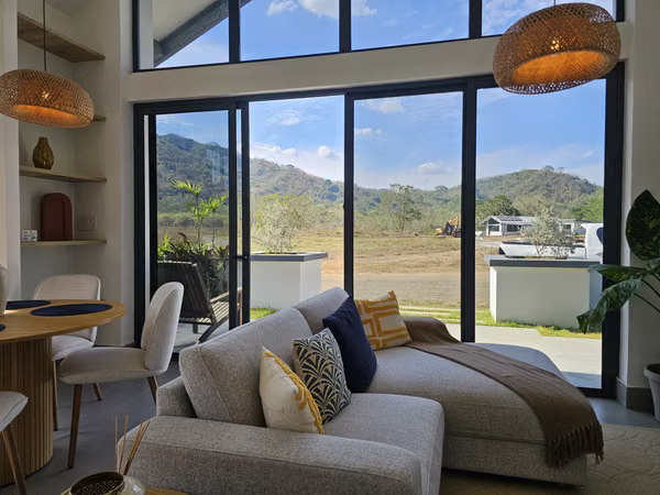 New Solar-Powered Home in Gated Community – Cañas