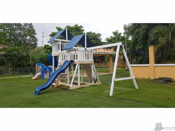 HOUSE FOR RENT IN CLAYTON, 4 BEDROOMS WITH POOL, CLAYTON VILLAGE MLD