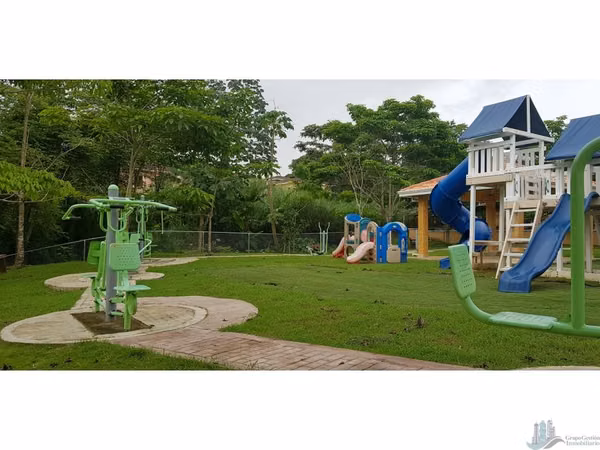 HOUSE FOR RENT IN CLAYTON, 4 BEDROOMS WITH POOL, CLAYTON VILLAGE MLD