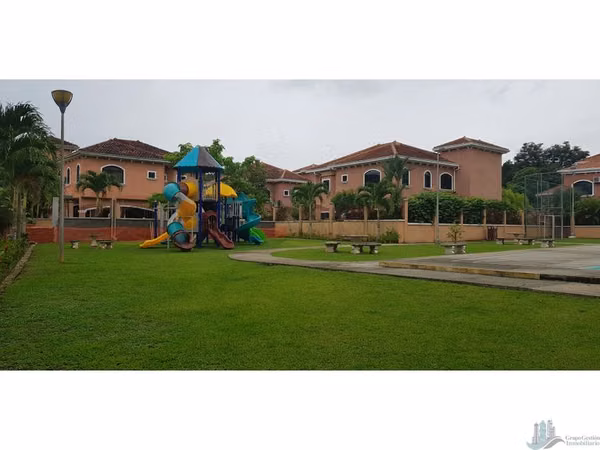 HOUSE FOR RENT IN CLAYTON, 4 BEDROOMS WITH POOL, CLAYTON VILLAGE MLD