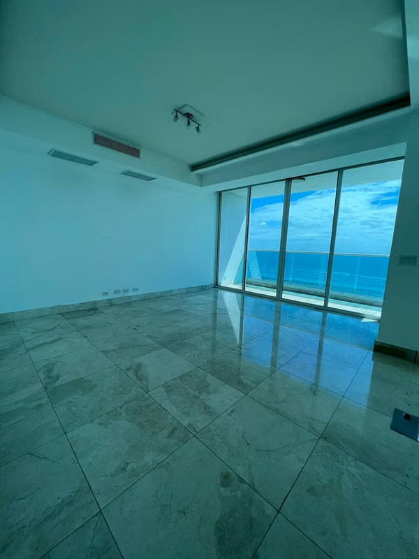 SALE - APARTMENT VITRI - FACING THE SEA, EAST COAST