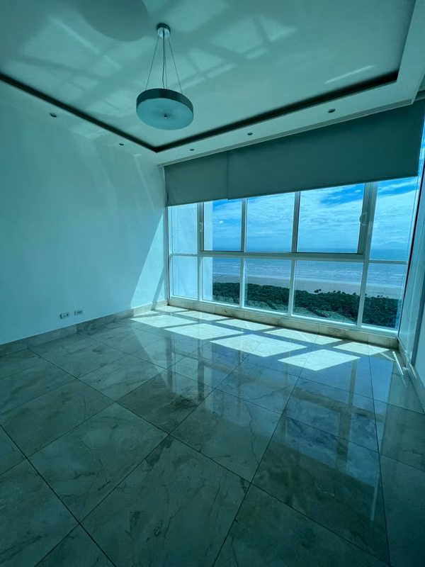 SALE - APARTMENT VITRI - FACING THE SEA, EAST COAST