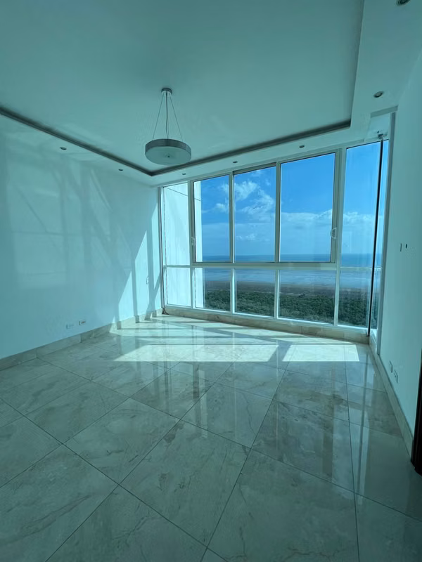 SALE - APARTMENT VITRI - FACING THE SEA, EAST COAST