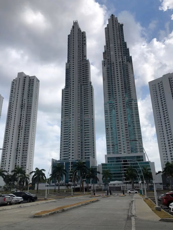 SALE - APARTMENT VITRI - FACING THE SEA, EAST COAST