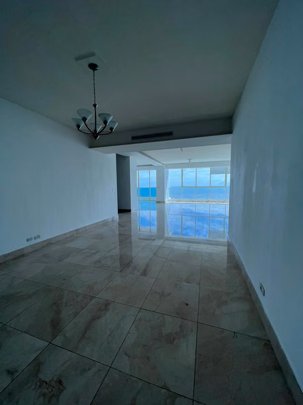 SALE - APARTMENT VITRI - FACING THE SEA, EAST COAST
