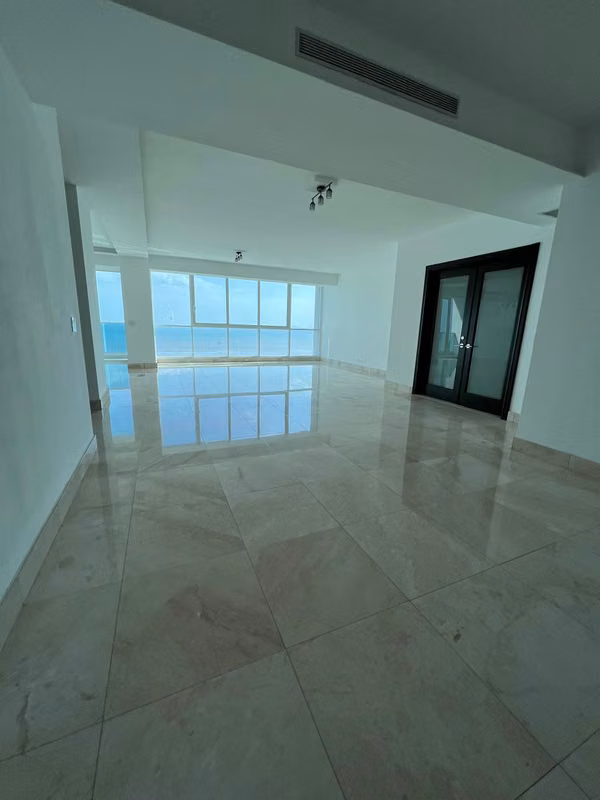 SALE - APARTMENT VITRI - FACING THE SEA, EAST COAST