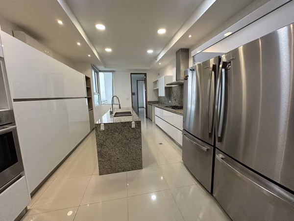 ARIA -4 ROOMS WHITE LINE $5,800