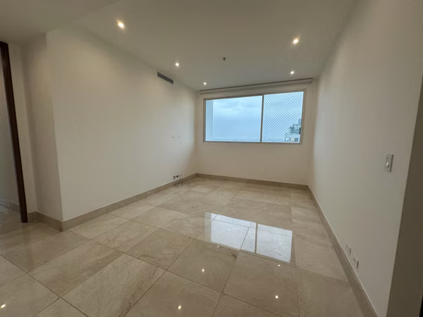 ARIA -4 ROOMS WHITE LINE $5,800