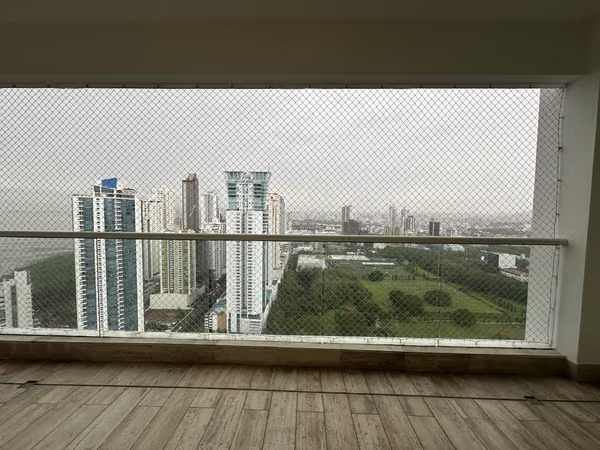 ARIA -4 ROOMS WHITE LINE $5,800