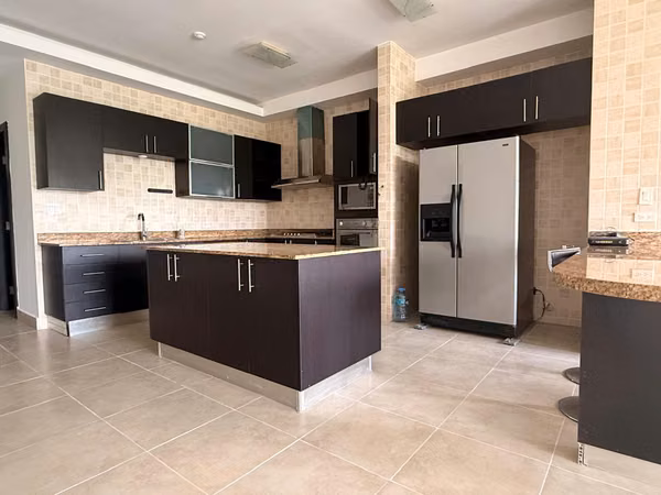Sale of Apartment in Amador. Amador Heights Building.