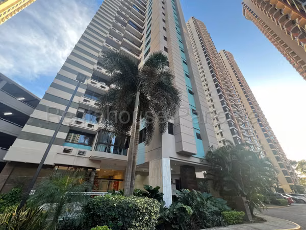 Spacious, Well-Lit Apartment for Sale in San Francisco 27*828Mfk