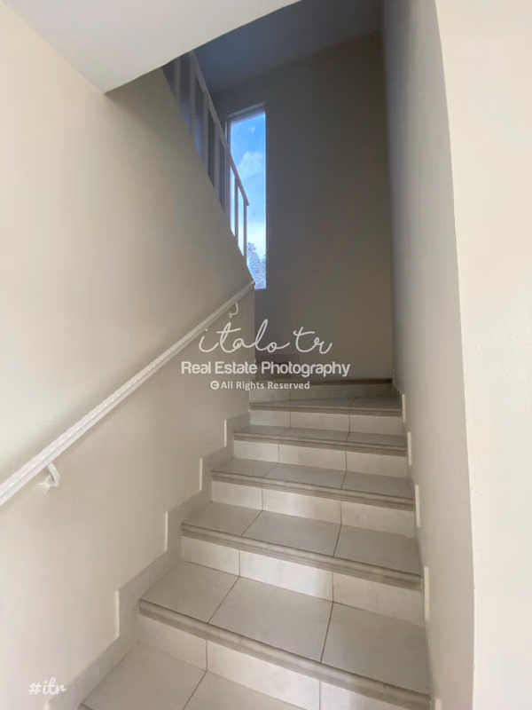 Duplex house for rent P.H. Versailles West 3R2.5B $900