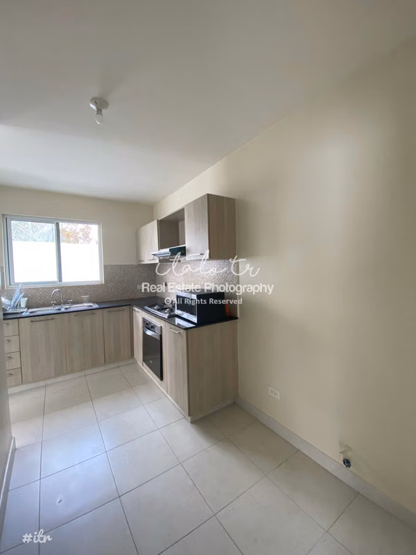 Duplex house for rent P.H. Versailles West 3R2.5B $900