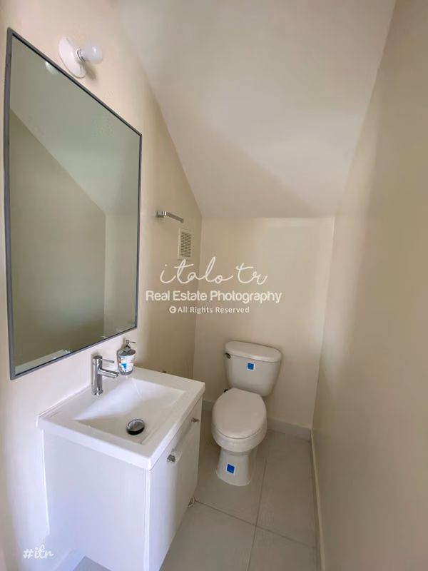 Duplex house for rent P.H. Versailles West 3R2.5B $900