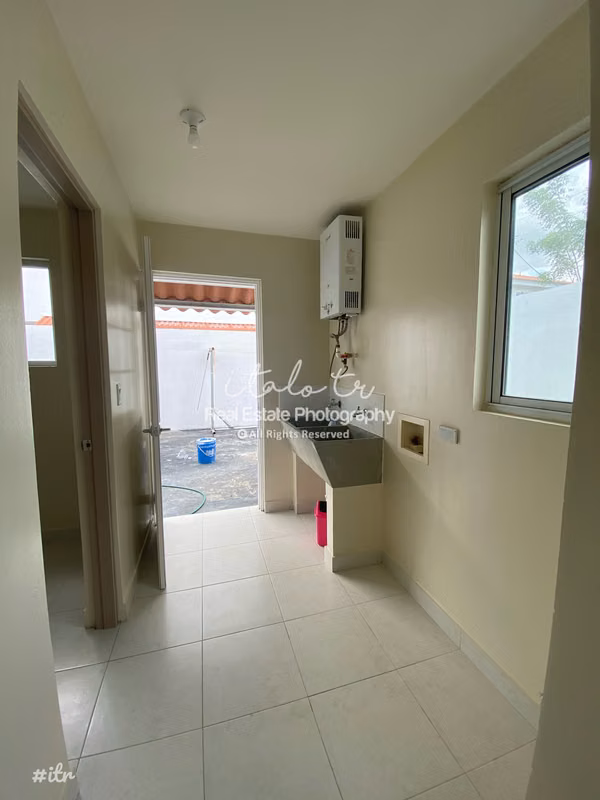 Duplex house for rent P.H. Versailles West 3R2.5B $900