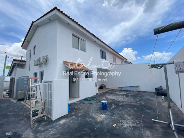 Duplex house for rent P.H. Versailles West 3R2.5B $900