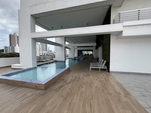 Beautiful 2 bedroom apartment, furnished