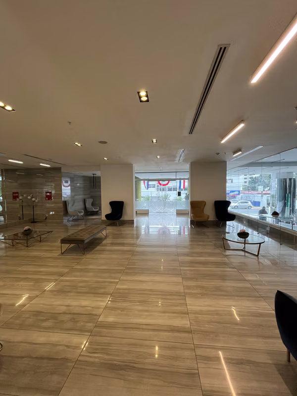 Beautiful 2 bedroom apartment, furnished