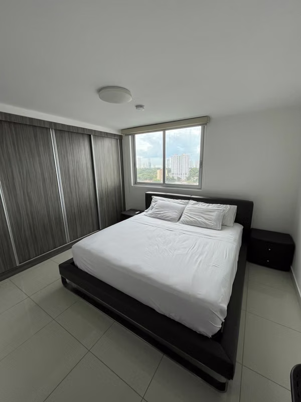 Beautiful 2 bedroom apartment, furnished